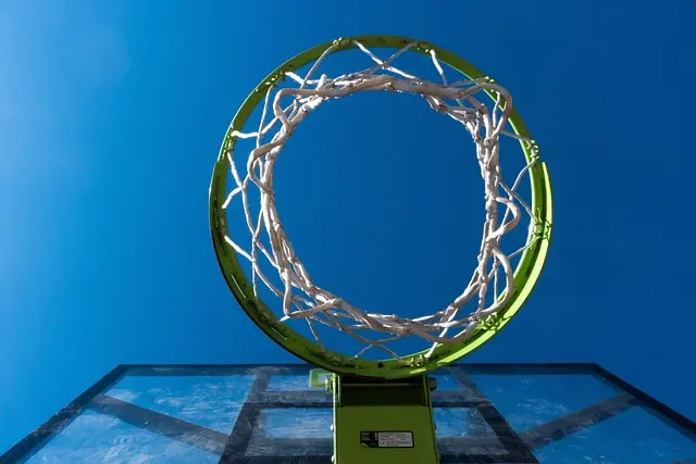 L'impact social des stars du basket : leaders d'opinion